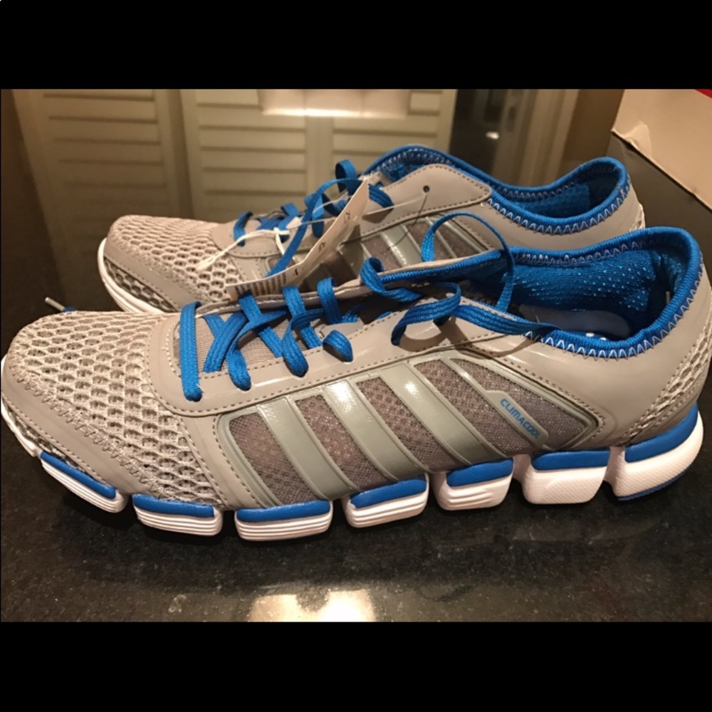 ADIDAS MENS SNEAKERS SIZE 8.5